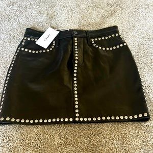 Leather mini skirt, never worn. Size 2 (26)